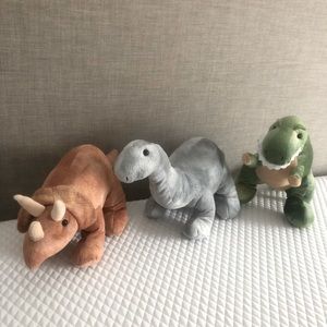 Set of 3 plush dinosaurs